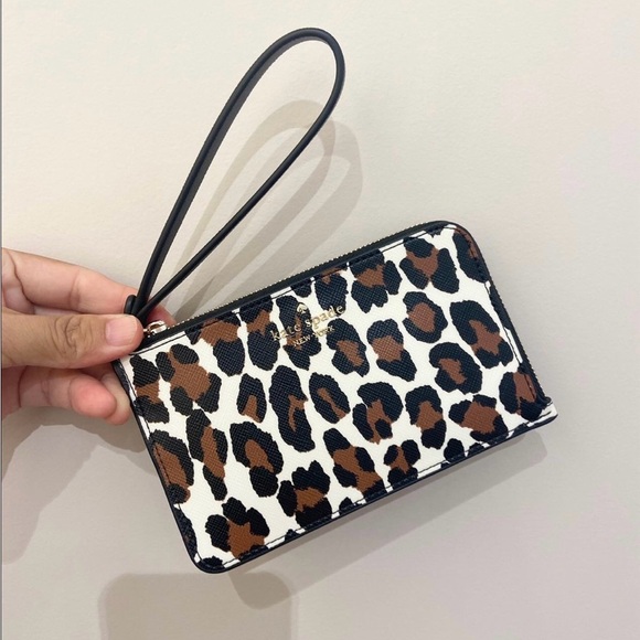Kate Spade Cream Multi Lucy Leopard Small L Zip Wristlet #KH770 - Picture 1 of 8